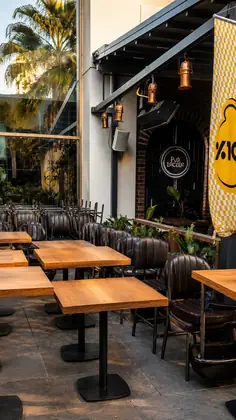 Pub Locale — Alsancak proje önizlemesi